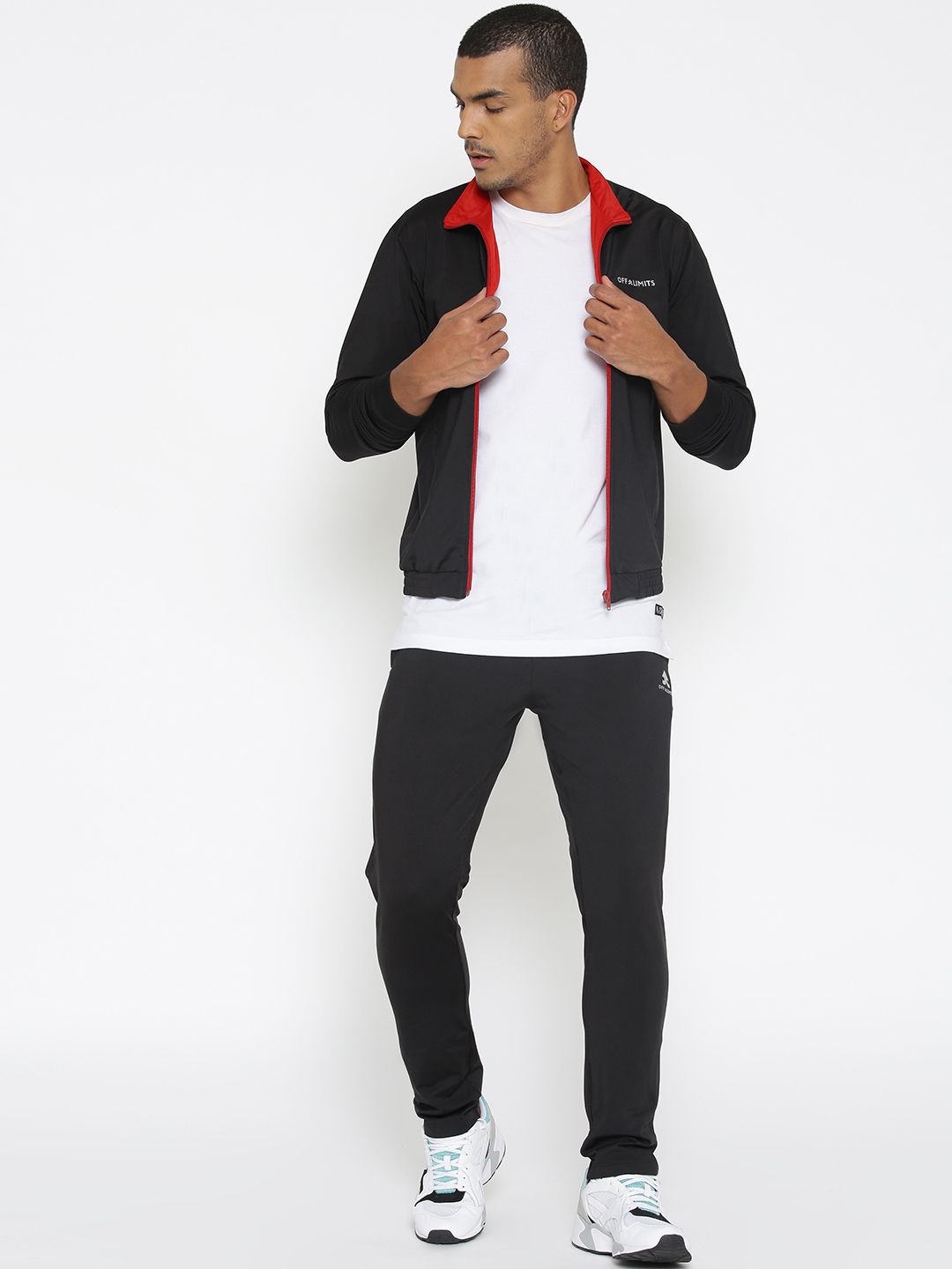 OFF LIMITS Men Black Solid Tracksuit-picture-33