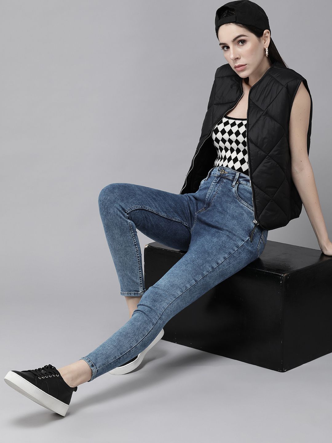 Roadster Women Blue Super Skinny Fit High-Rise Clean Look Stretchable Jeans-picture-35