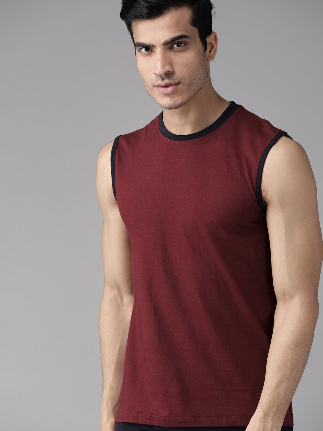 Roadster Men Maroon Solid Round Neck T-shirt-picture-26