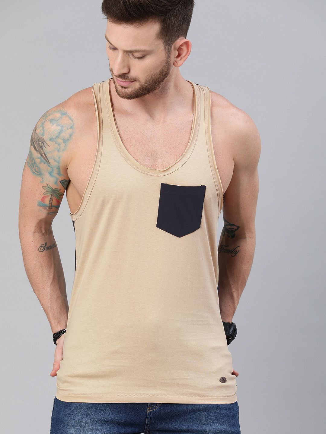 Roadster Men Beige Solid Round Neck T-shirt-picture-33