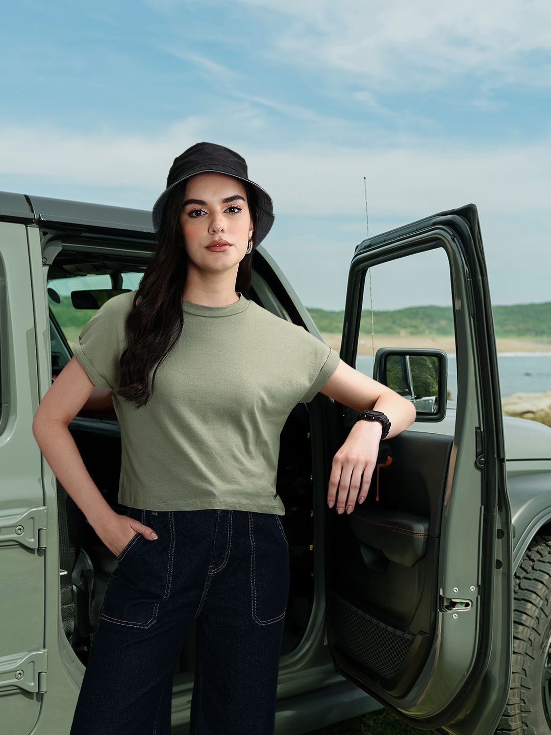 Roadster Women Green Solid Round Neck Crop Top-picture-47