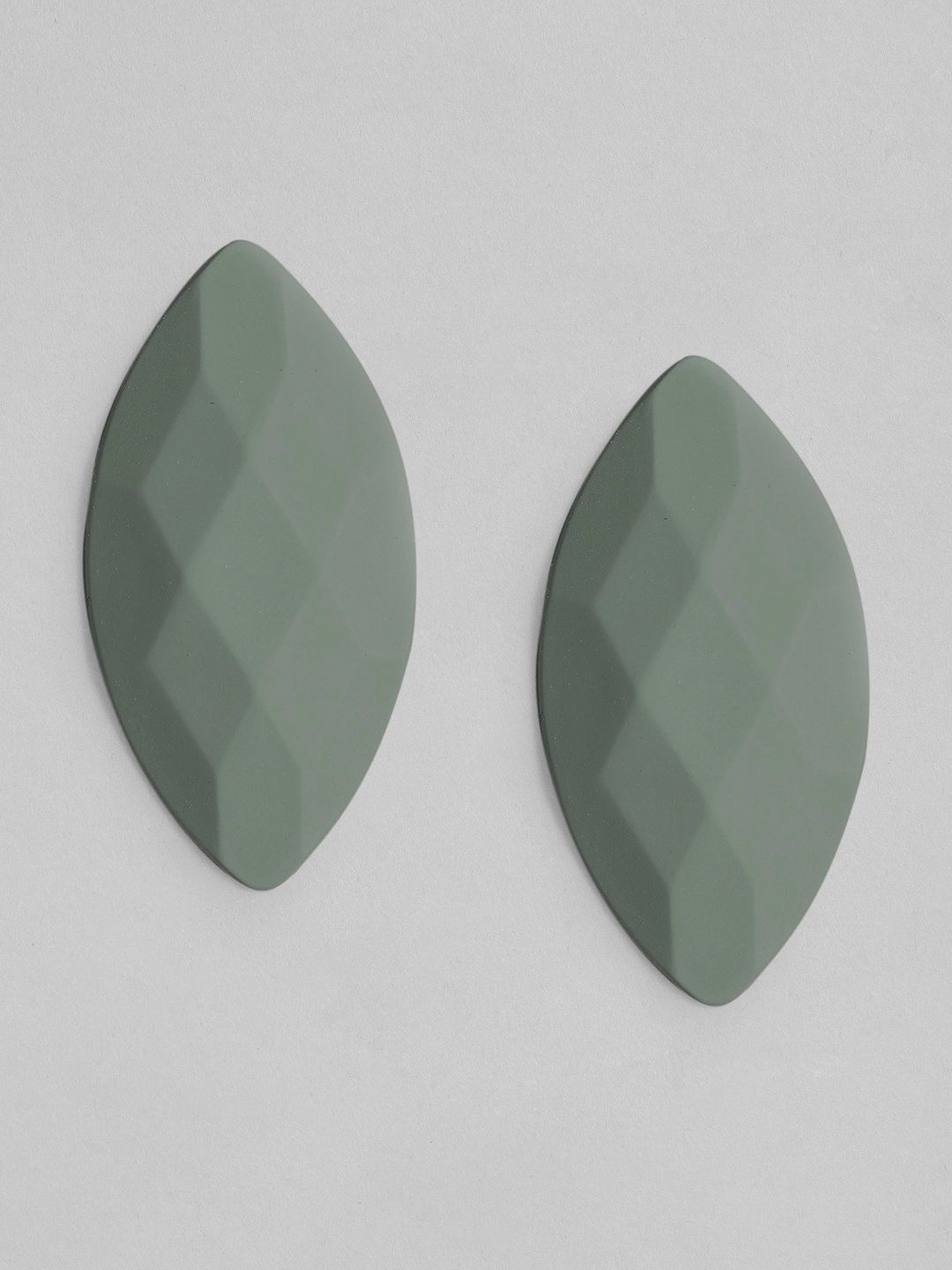 dressberry justpeachy Grey Leaf Shaped Studs-picture-26