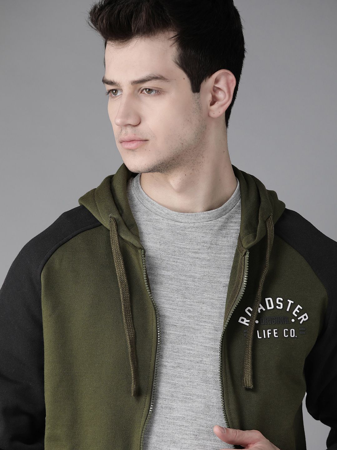 Roadster Men Olive Green & Black Solid Hooded Sweatshirt