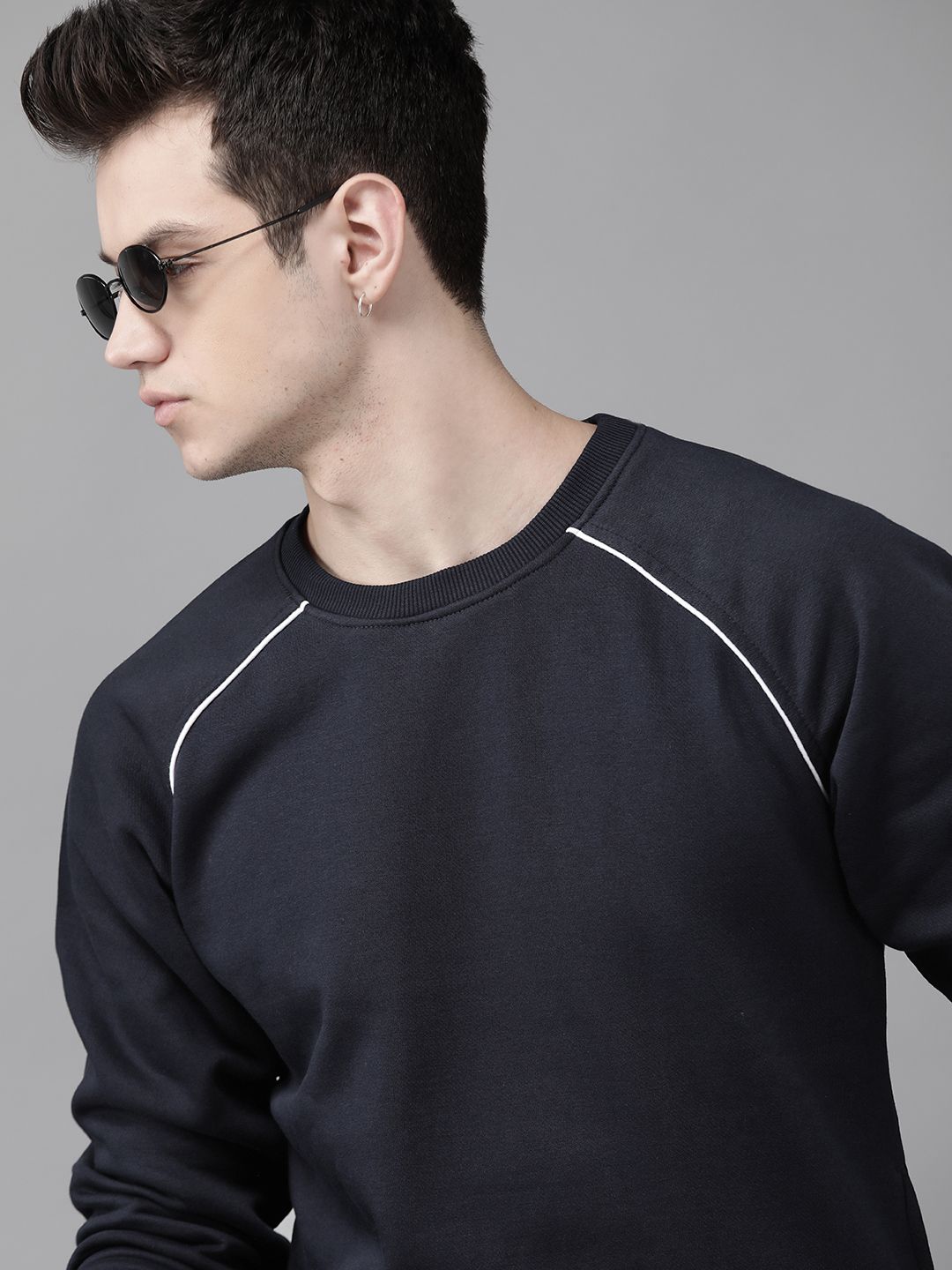 Roadster Men Navy Blue Solid Sweatshirt