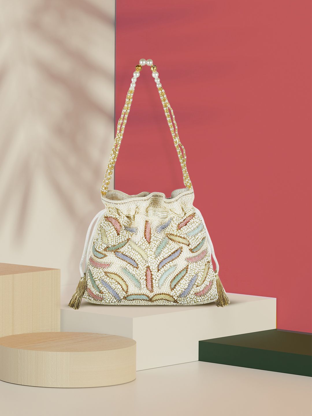 Metro Off-White Embellished Handheld Bag-picture-12