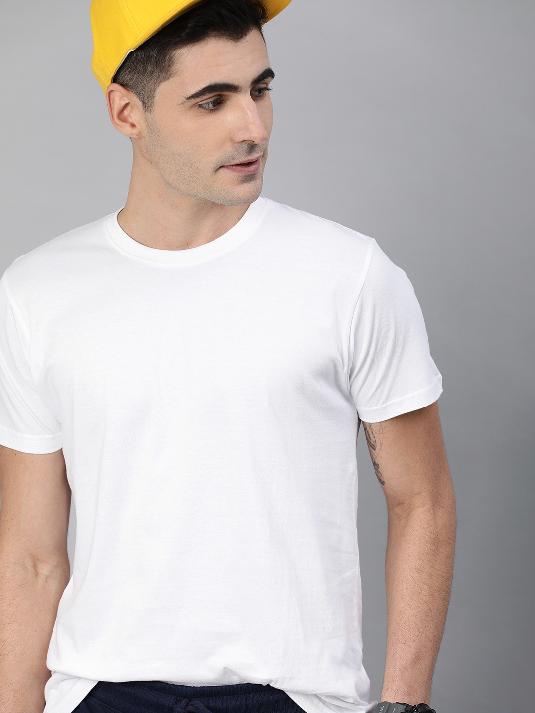 HERE&NOW Men White Solid Round Neck T-shirt