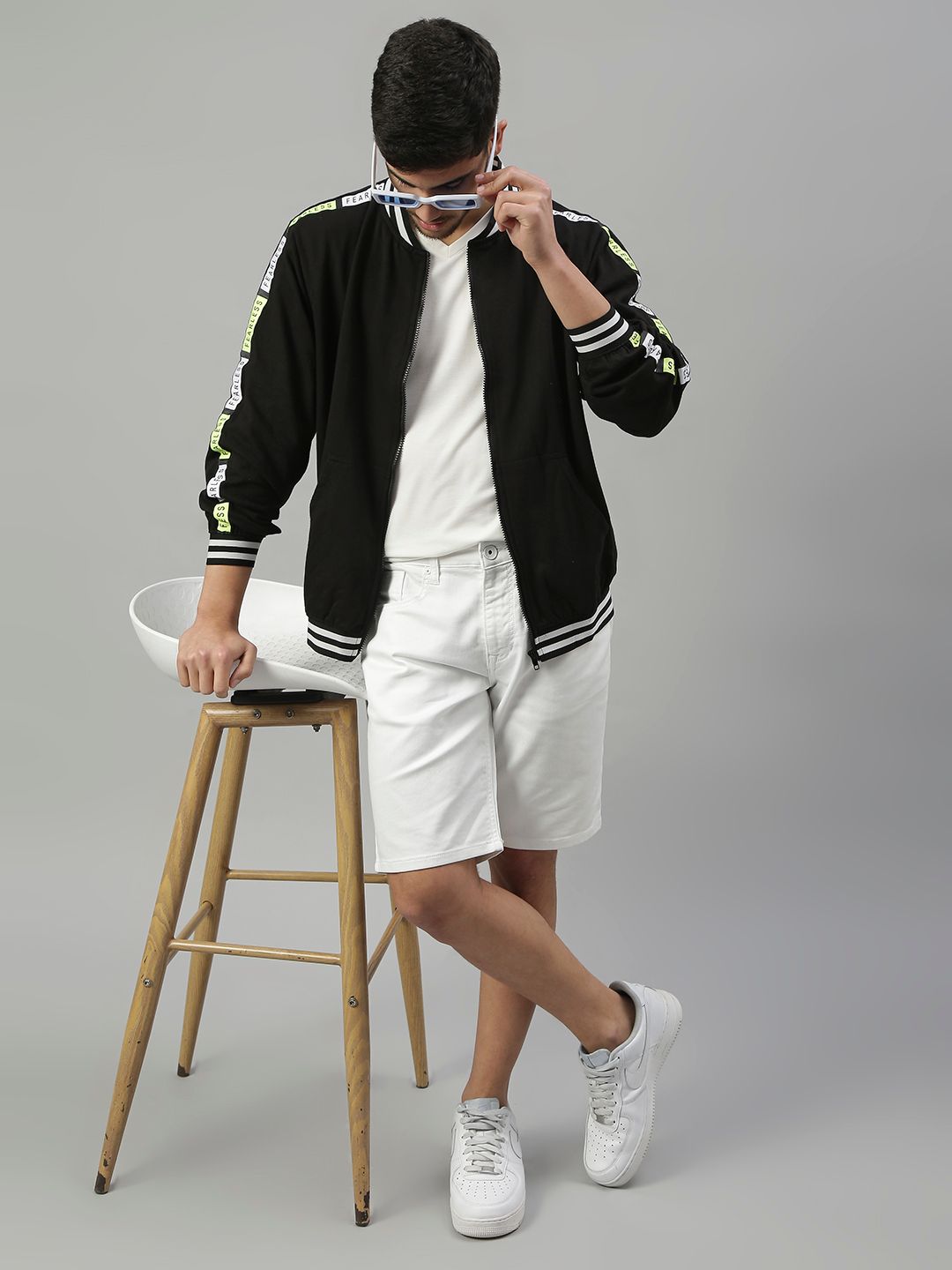 Hubberholme Men Black Solid Sweatshirt-picture-35