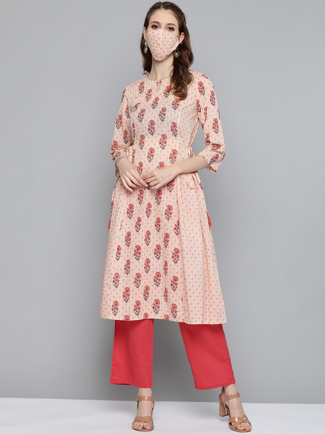 HERE&NOW Women White & Peach-Coloured Printed A-Line Kurta With Mask