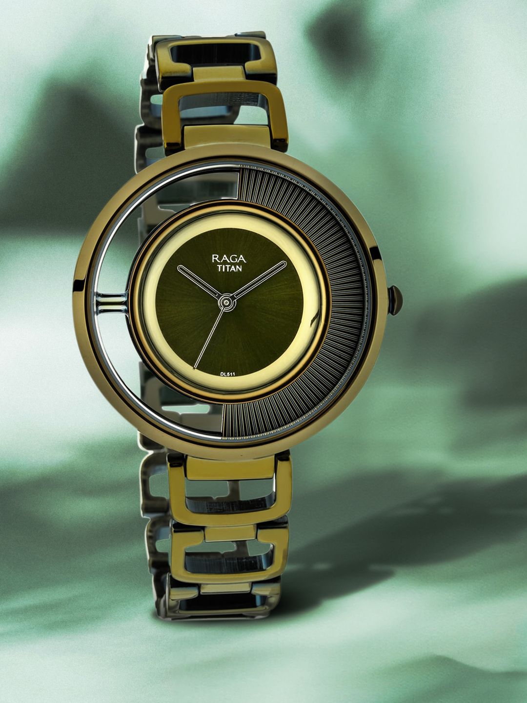 titan raga Titan Women Green Analogue Watch 95140QM01-picture-52