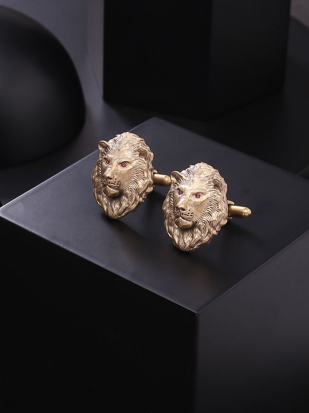 COSA NOSTRAA Antique Gold-Toned The Lion King Textured Cufflinks-image-8