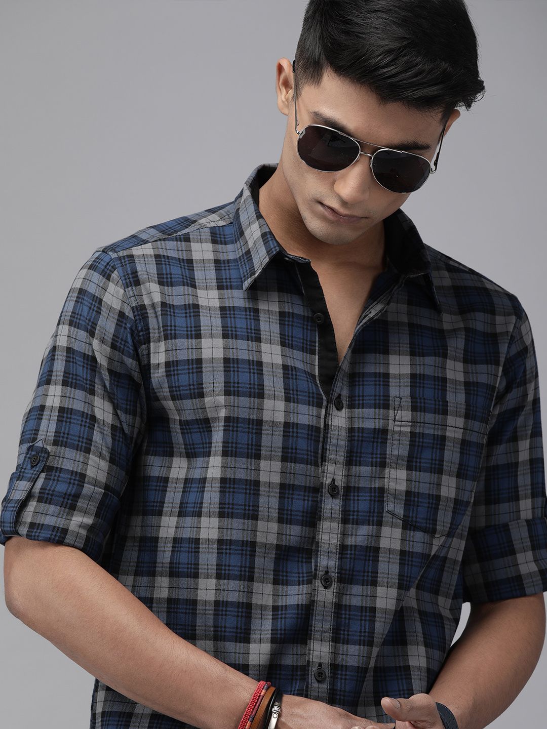 Roadster Men Navy Blue & Grey Regular Fit Checked Sustainable Casual Shirt-picture-31