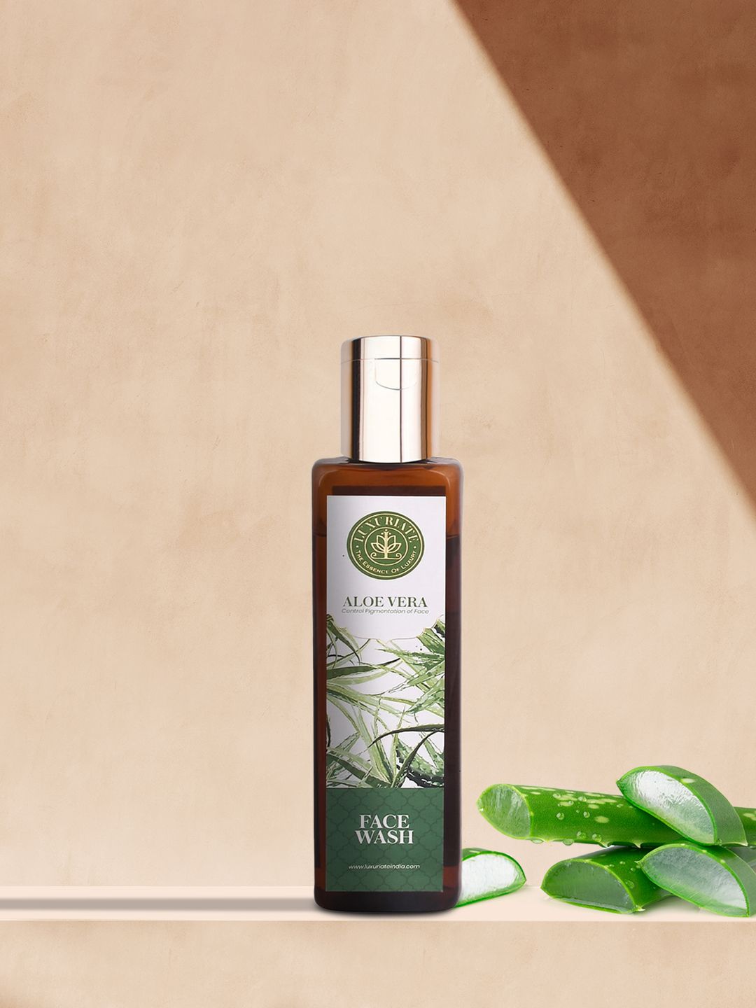 LUXURIATE Unisex Natural Herbal Aloe Vera Face Wash Gel Cleanser 100 ml-picture-12