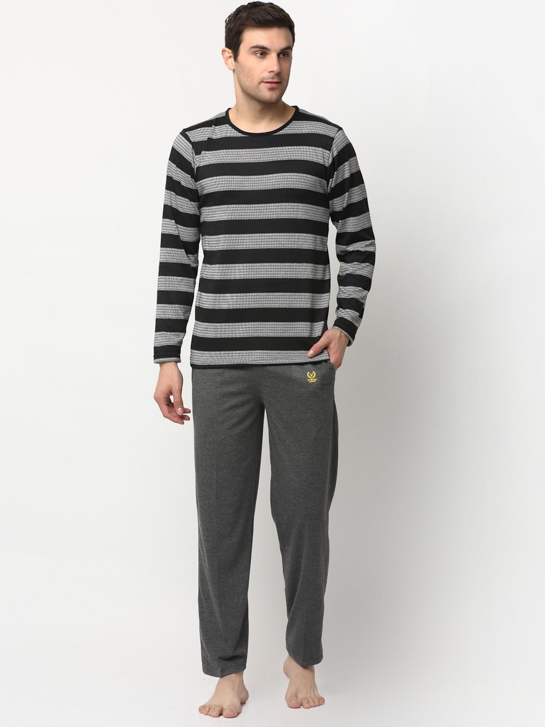 mack jonney VIMAL JONNEY Men Black & White Striped Night suit-picture-37