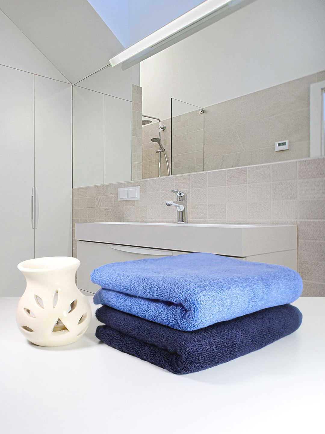 Heelium Unisex Super Soft & Quick Absorbent 600 GSM Bamboo Hand Towel-picture-12