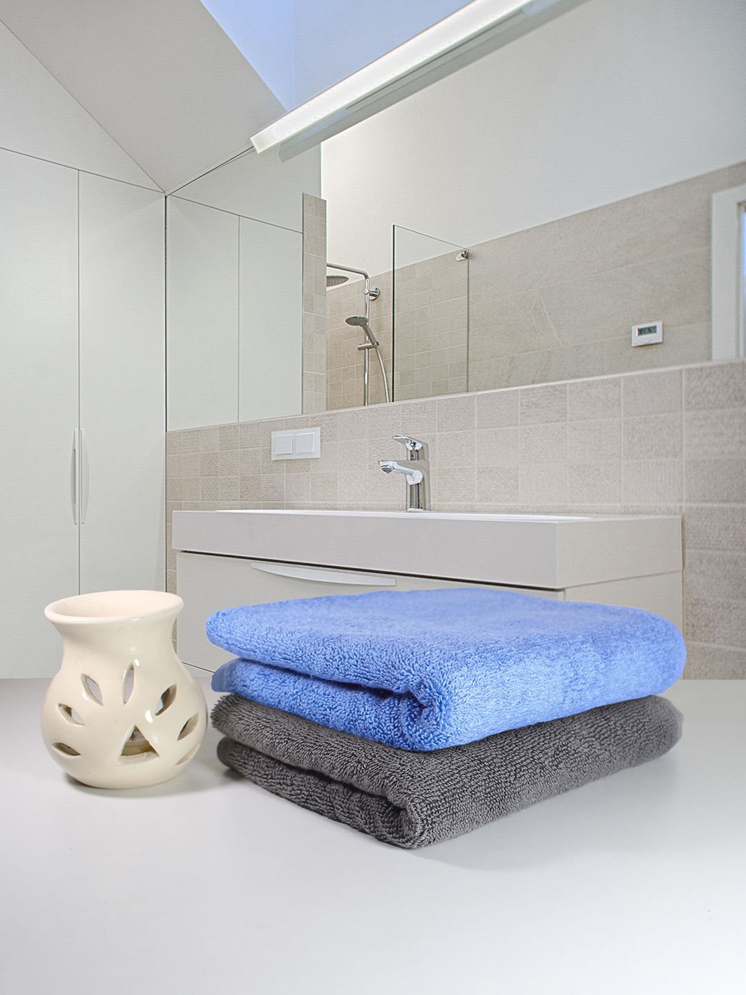 HEELIUM Unisex Super Soft & Quick Absorbent, 600 GSM, 65 x 40 cm, Bamboo Hand Towel-picture-5