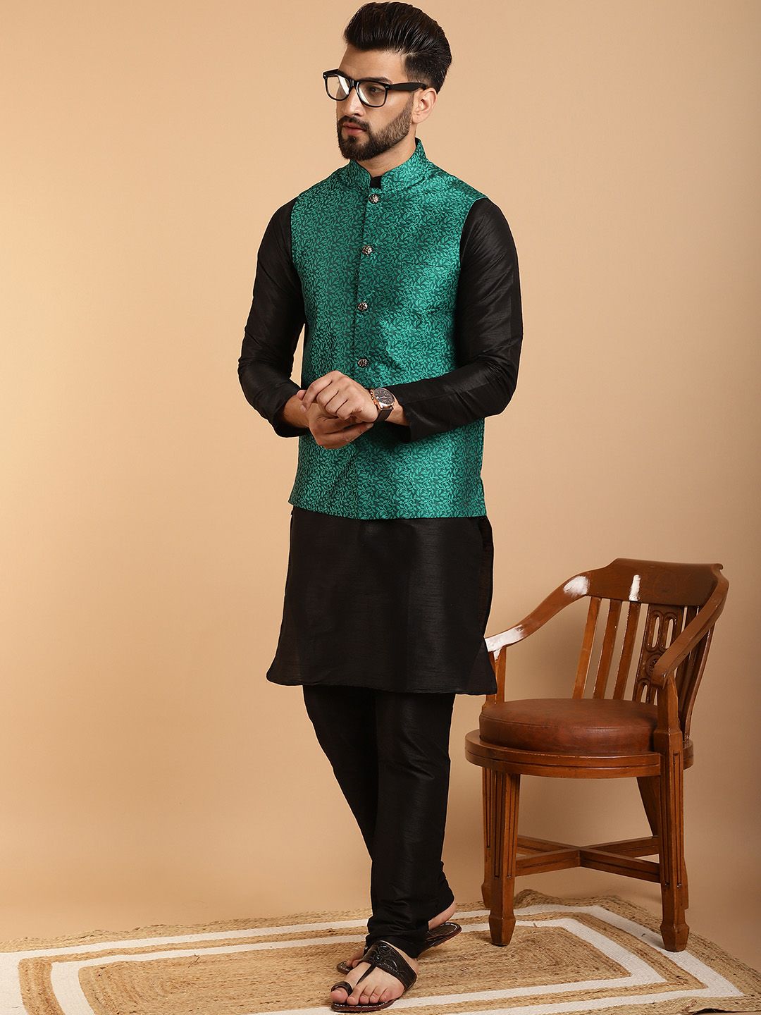 SOJANYA Men Black Solid Kurta with Churidar & Nehru Jacket-picture-25