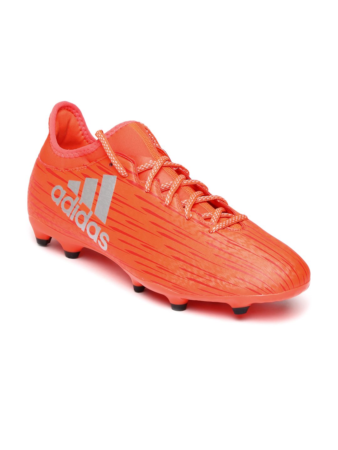 adidas predator studs myntra