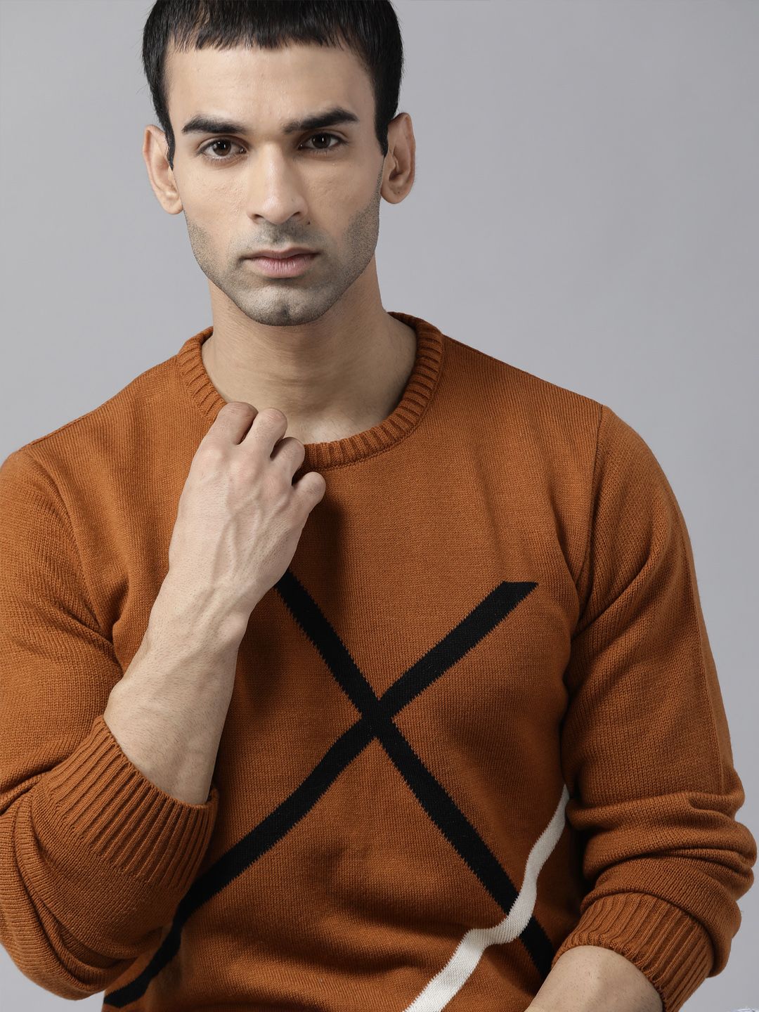 Roadster Men Brown & Black Self Design Pullover-picture-22