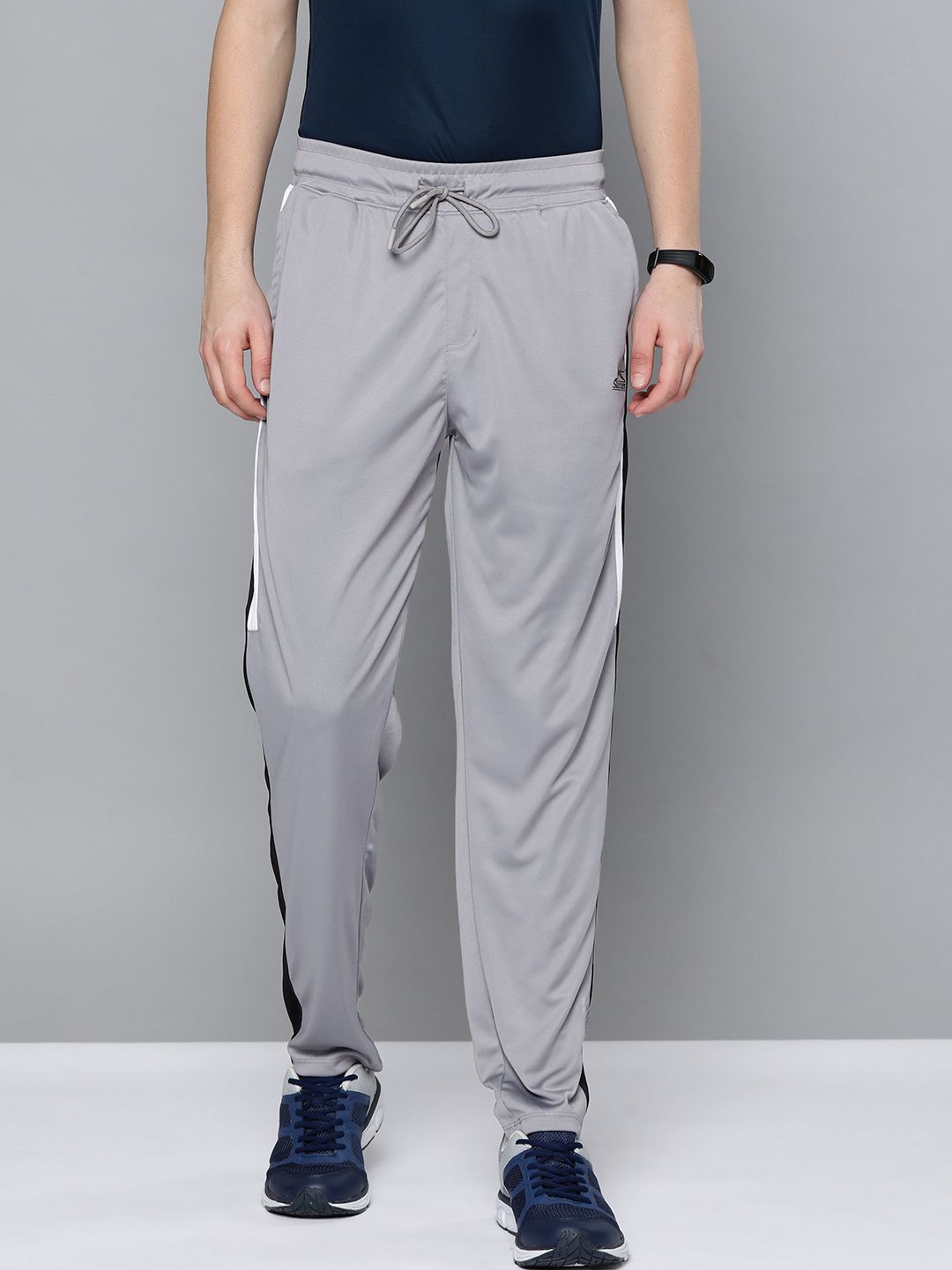 Slazenger Women Grey Solid Joggers Price in India, Full Specifications &  Offers | DTashion.com