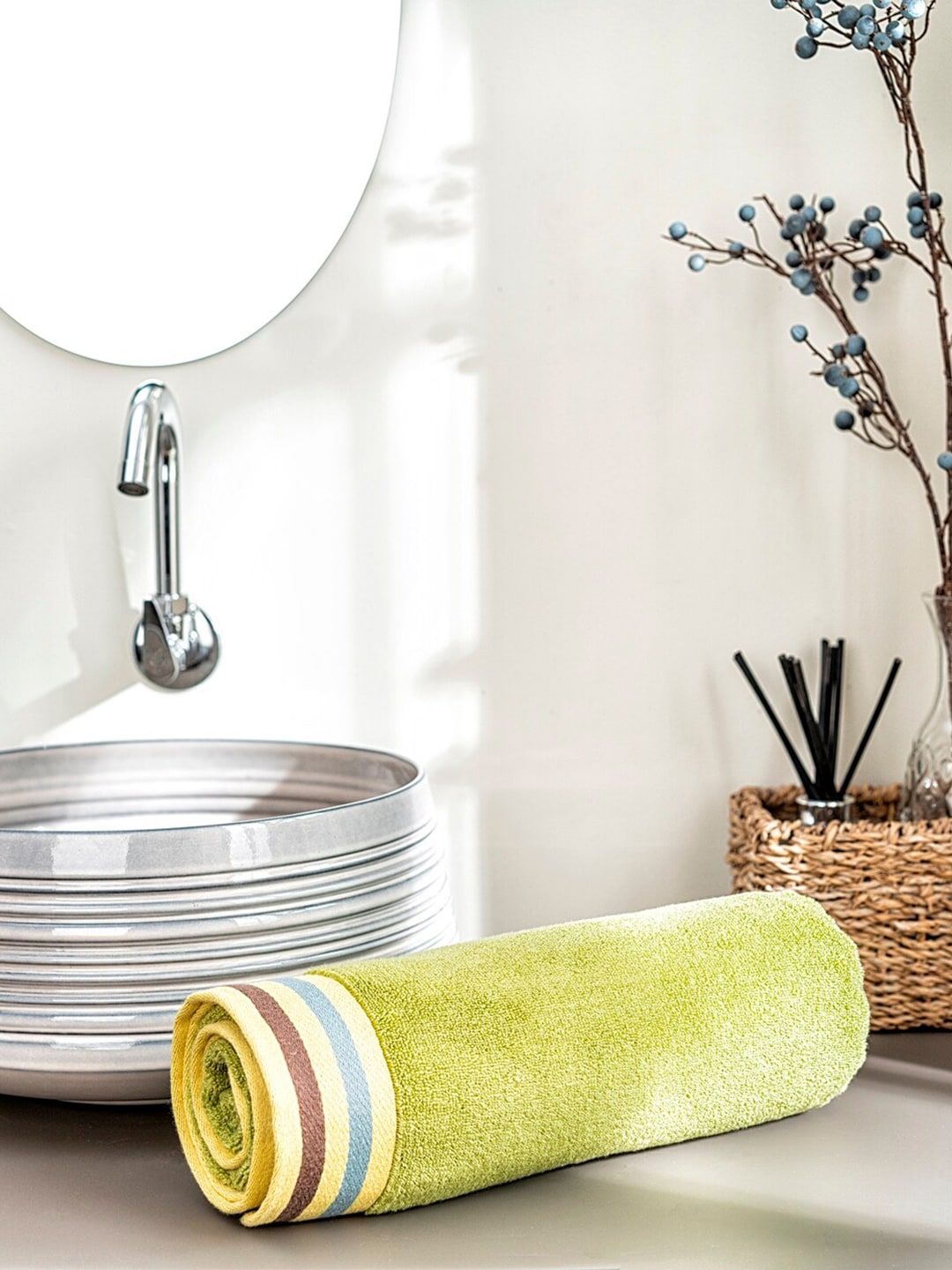 DDecor Green & Yellow Solid 500 GSM Cotton Bath Towel-image-24