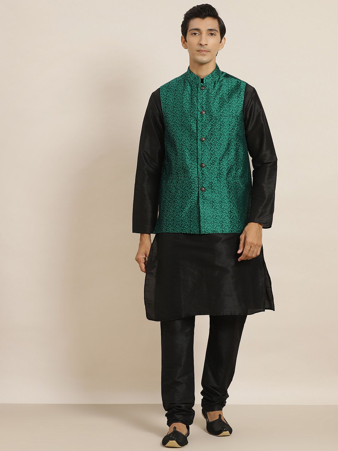 SOJANYA Men Black Kurta with Churidar & Nehru Jacket-picture-19