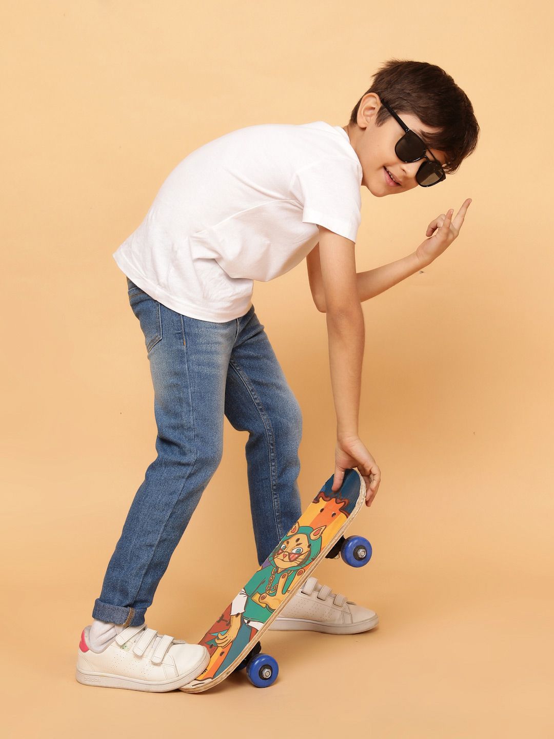 TALES & STORIES Boys Blue Slim Fit Light Fade Cotton Stretchable Jeans-picture-31