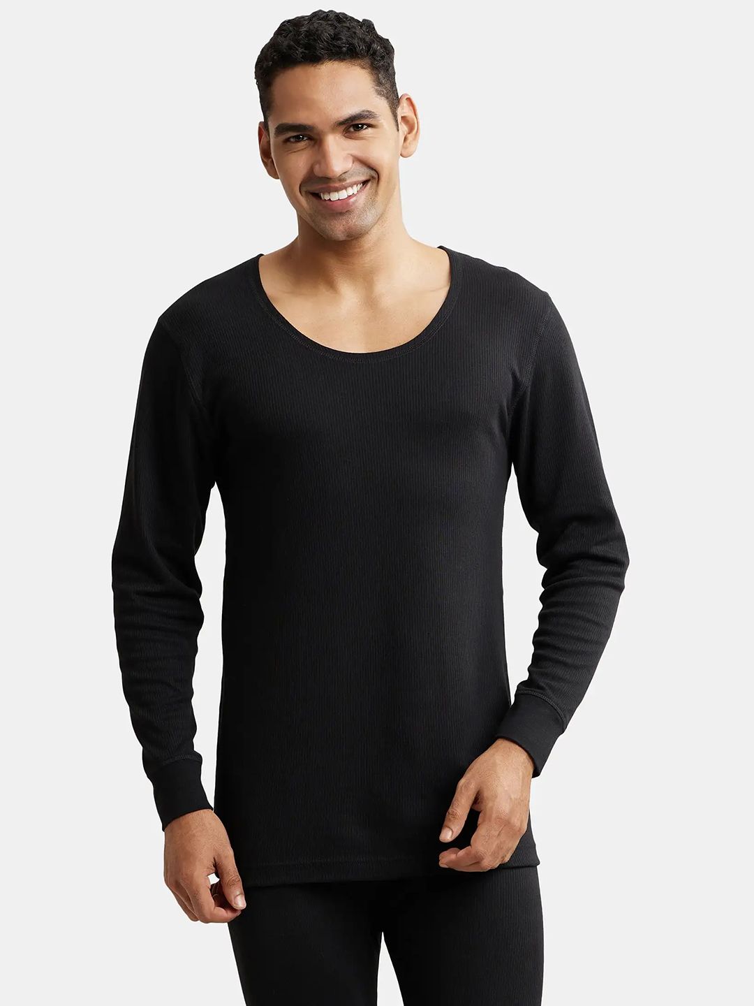 Jockey Men Black Solid Full Sleeve Thermal Top-picture-37