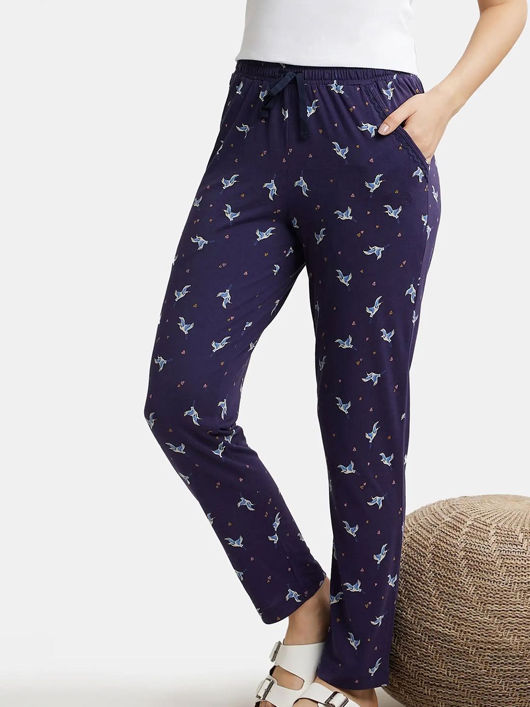 Jockey Women Blue & Pink Printed Modern Fit Lounge Pants-image-40