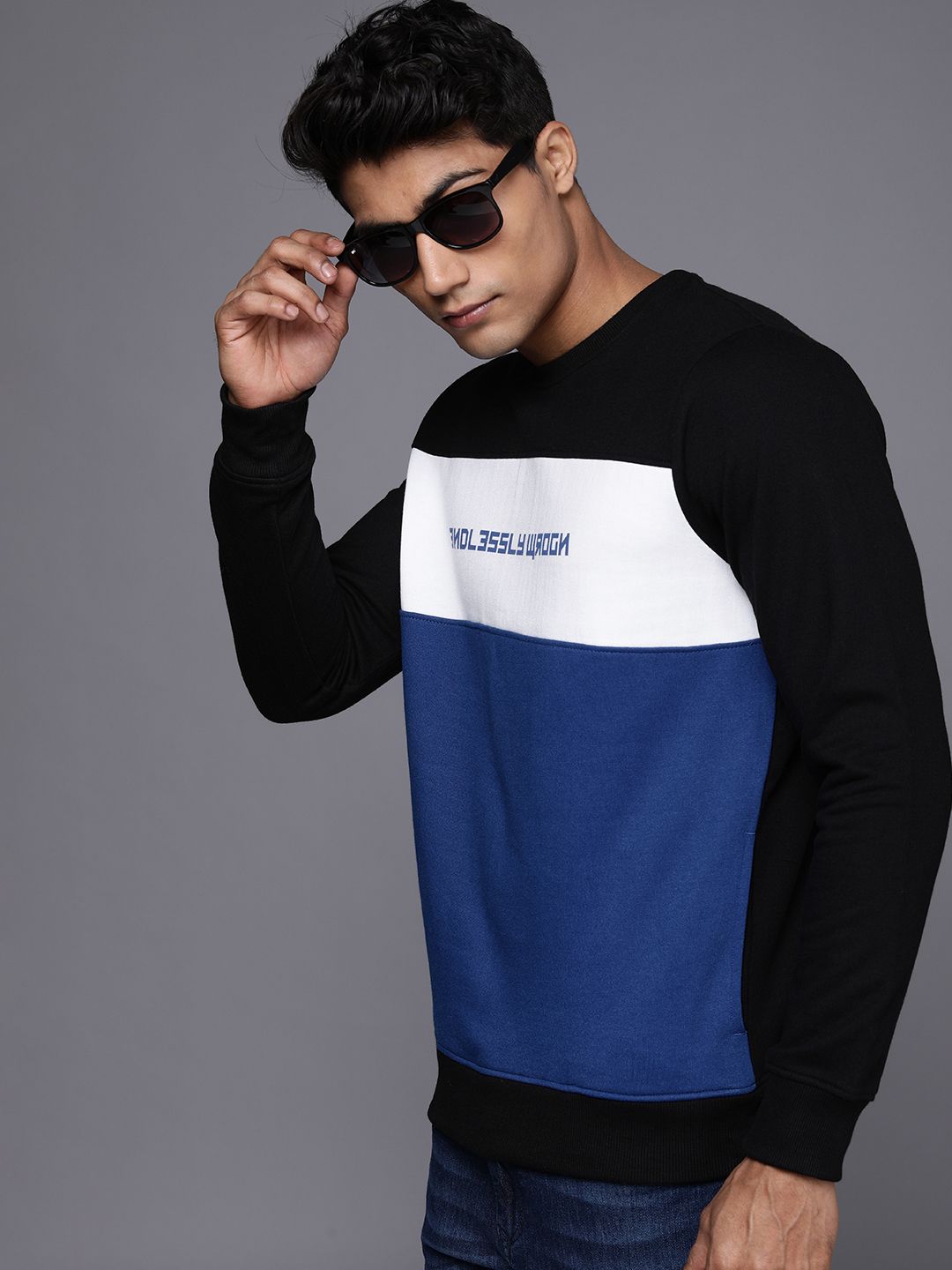 Buy WROGN WROGN Men Black & Blue Slim Fit Colourblocked Sweatshirt at  Redfynd