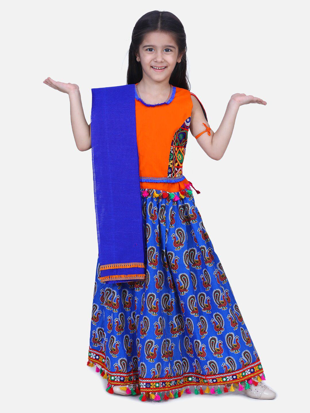 BownBee Girls Blue & Green Embellished Ready to Wear Lehenga & Blouse With Dupatta-picture-13