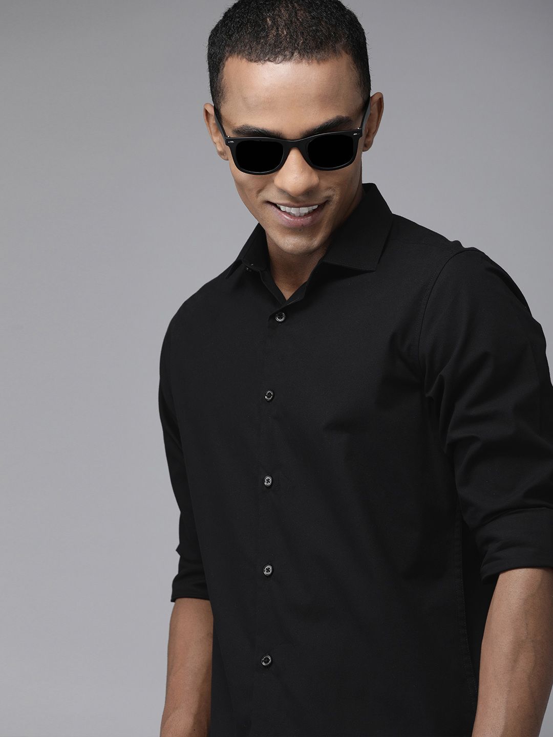 THE BEAR HOUSE Men Black Solid Formal Shirt