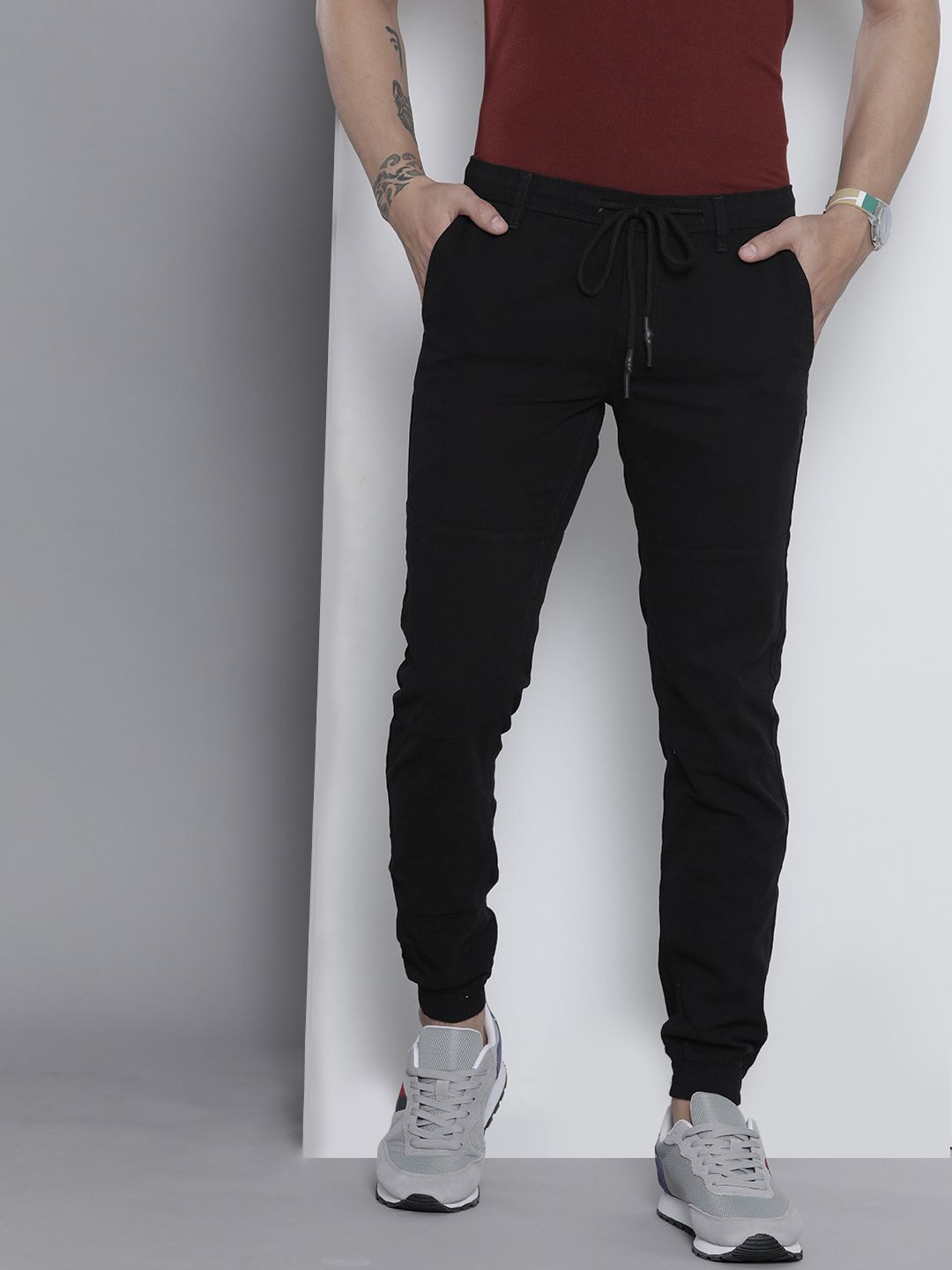 The Indian Garage Co Men Black Joggers Trousers-image-21