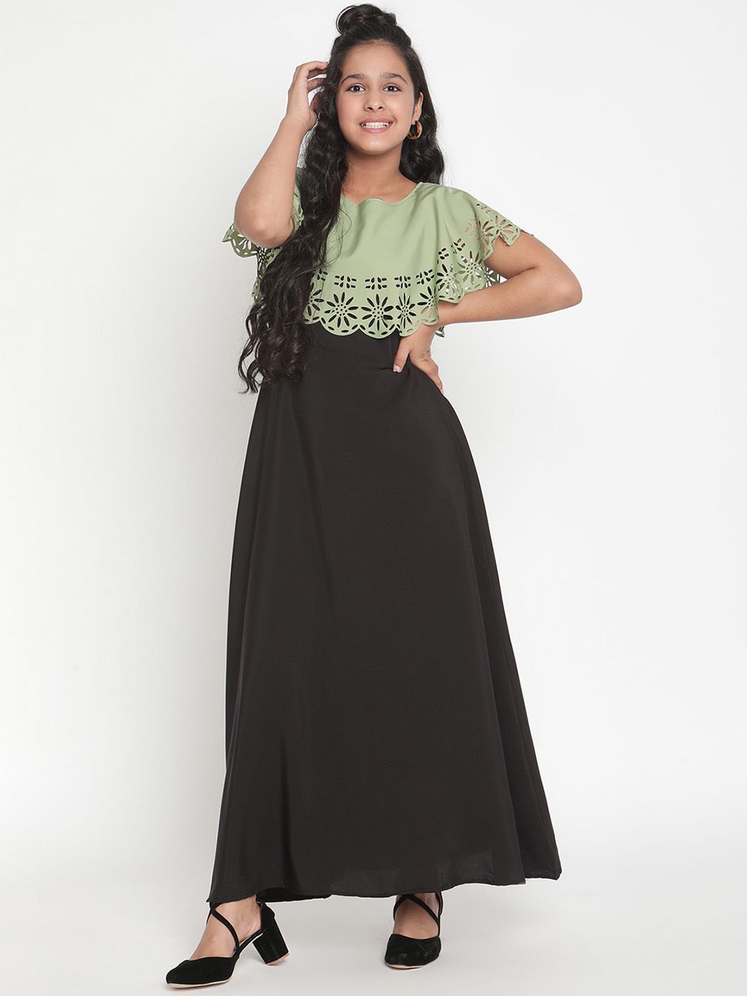 Stuffie Land Green Crepe Maxi Dress-picture-11