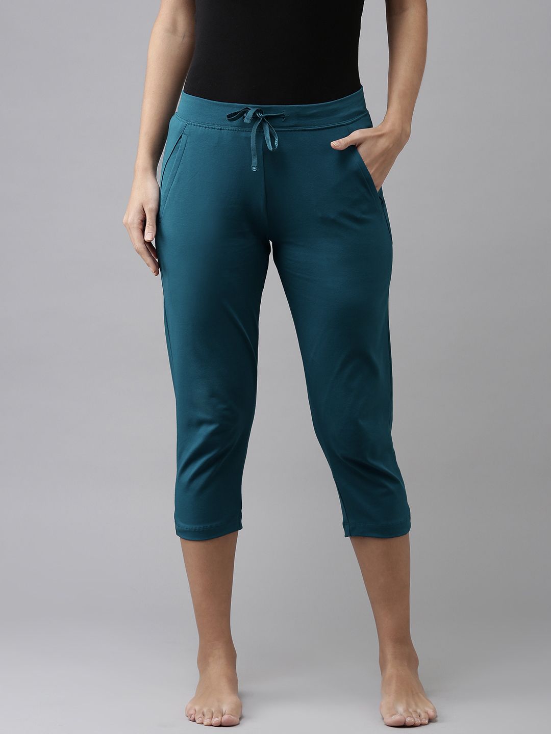 Van Heusen Women Solid Smart Tech Easy Stain Release Lounge Capris-picture-20