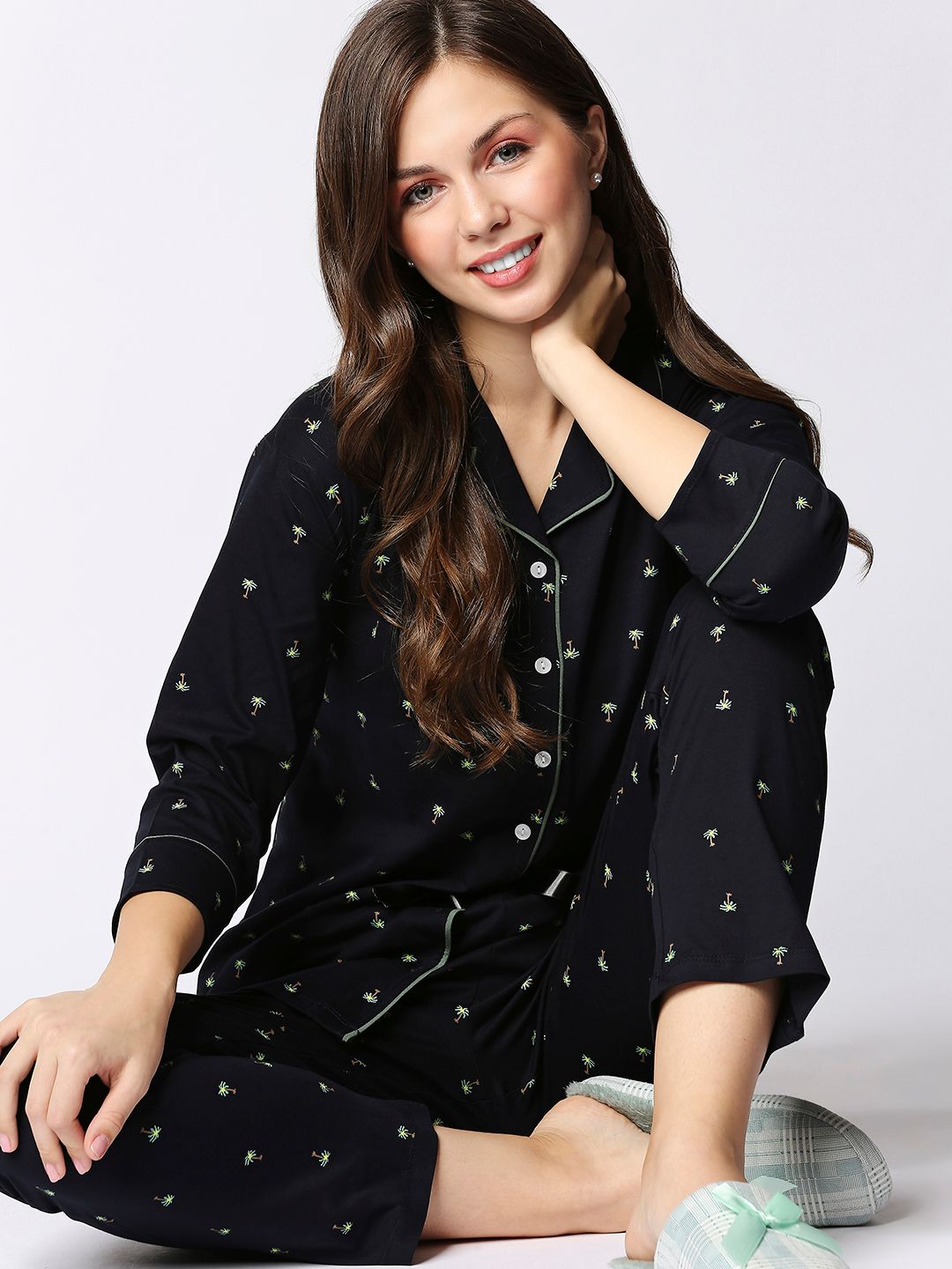 I like me Women Black Self Design-picture-15