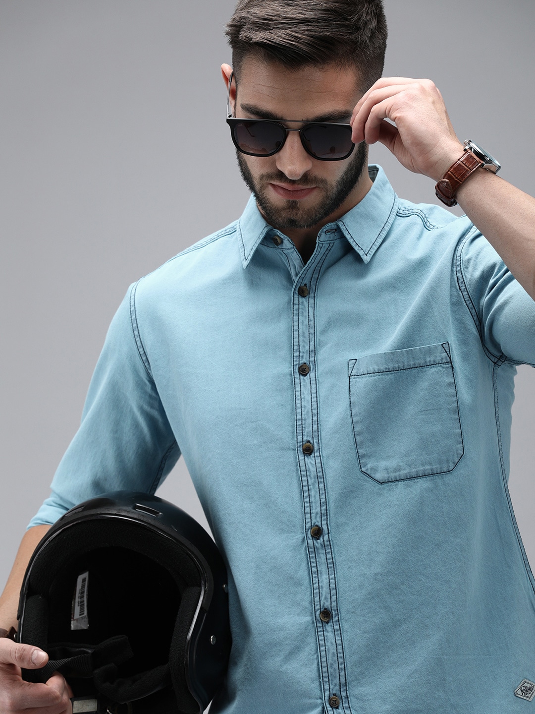 The Roadster Lifestyle Co Men Blue Solid Slim Fit Casual Shirt - Price ...