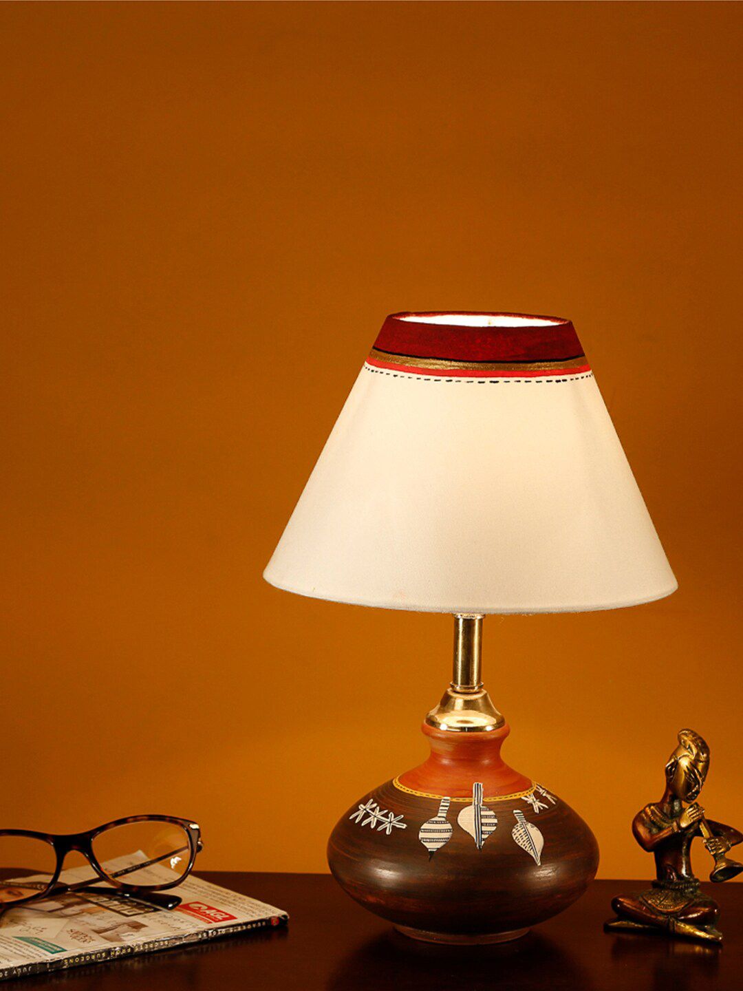 AAKRITI ART CREATIONS Brown & White Table Lamp with Shade-picture-41