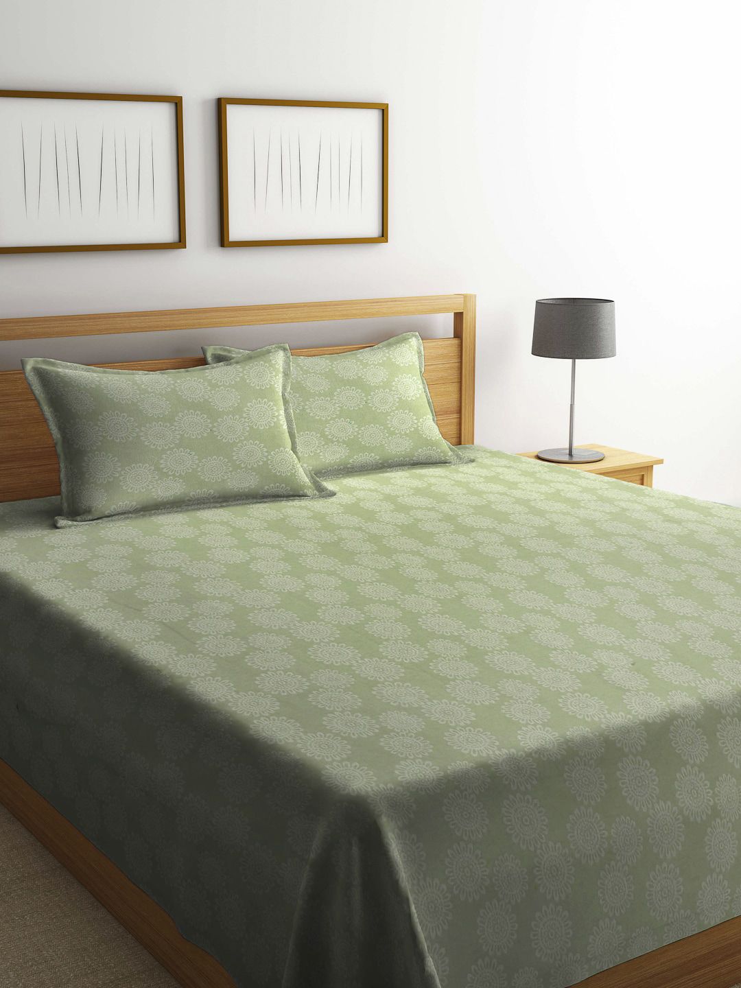 KLOTTHE Green & White Printed Pure Cotton Double King Bedcover With 2 Pillow Covers-image-26