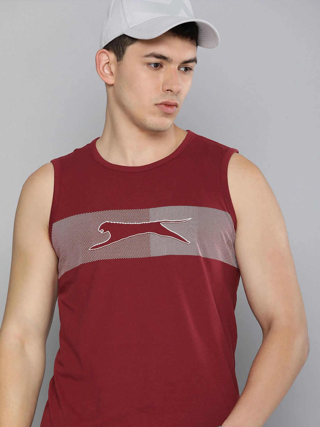 Slazenger Men Maroon & Fluorescent Green Colourblocked Printed Sleeveless Casual T-shirt
