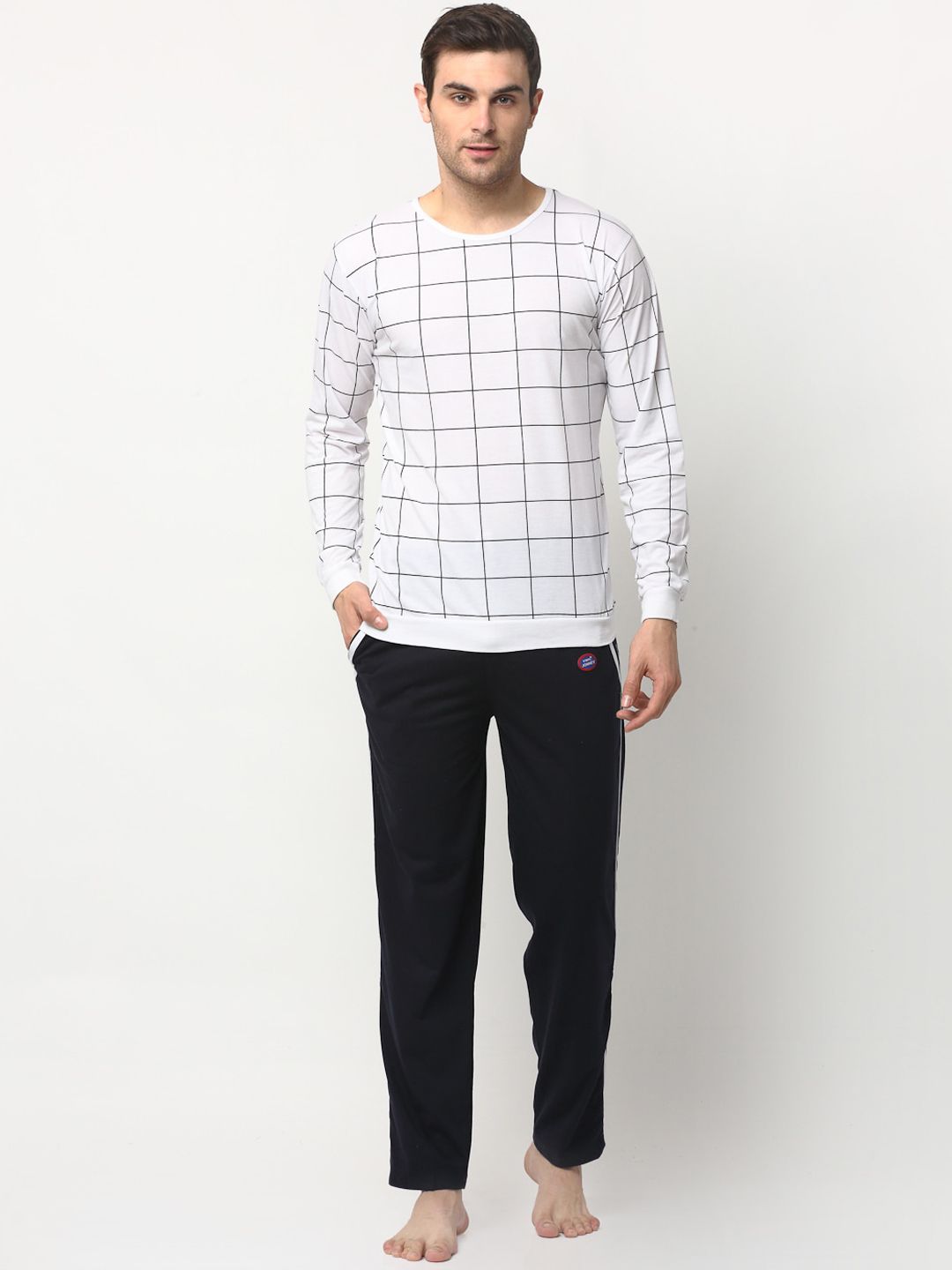 mack jonney Vimal Jonney Men White & Black Checked Track Suits-picture-56