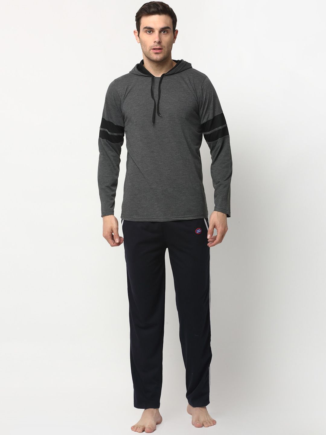 mack jonney VIMAL JONNEY Men Grey & Black Cotton Night suit-picture-48