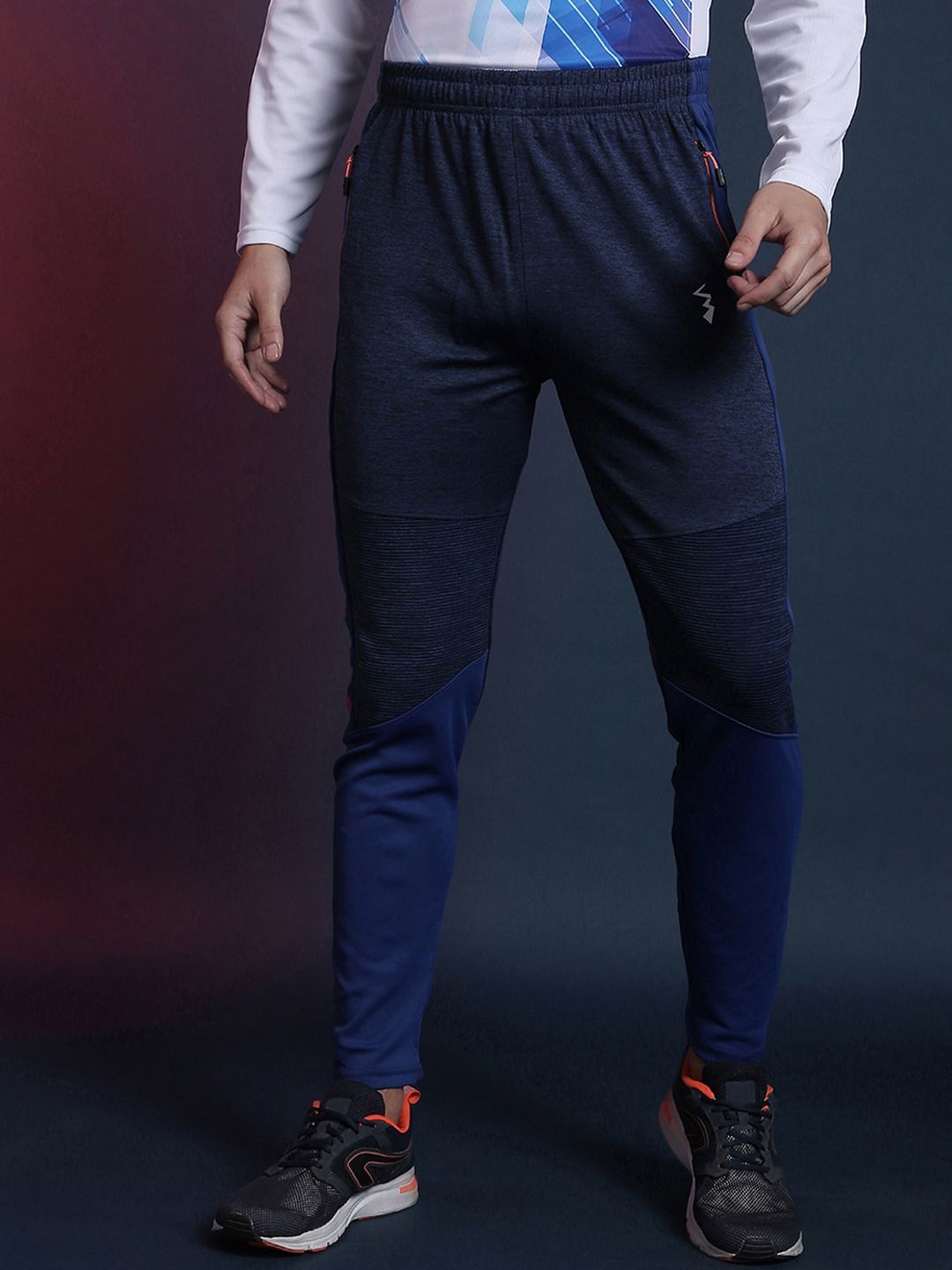 Campus Sutra Men Blue Solid Denim Track Pants-picture-28