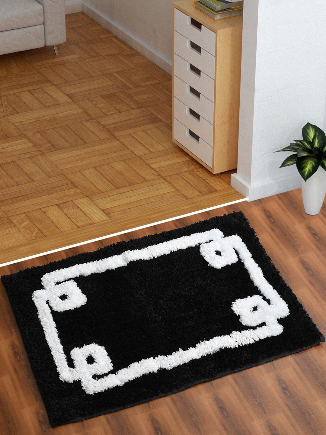 AEROHAVEN Black & White Abstract Microfiber Bath Mat-picture-21