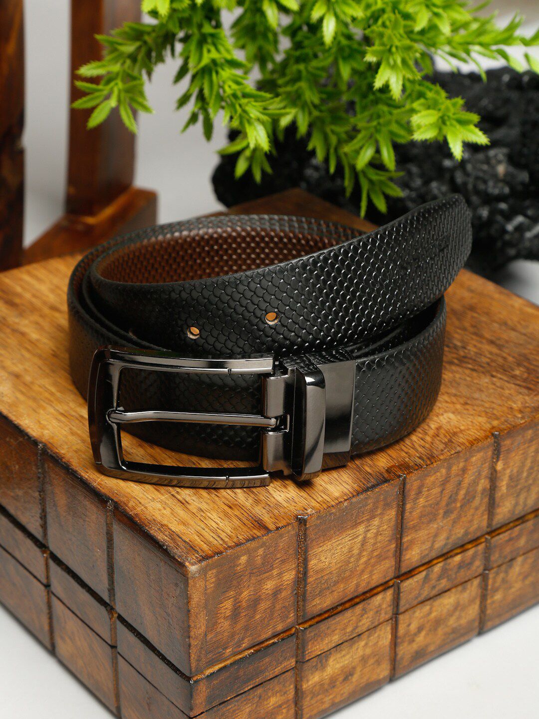LOUIS STITCH Men Black & Brown Reversible Textured Leather Formal Belt-picture-16