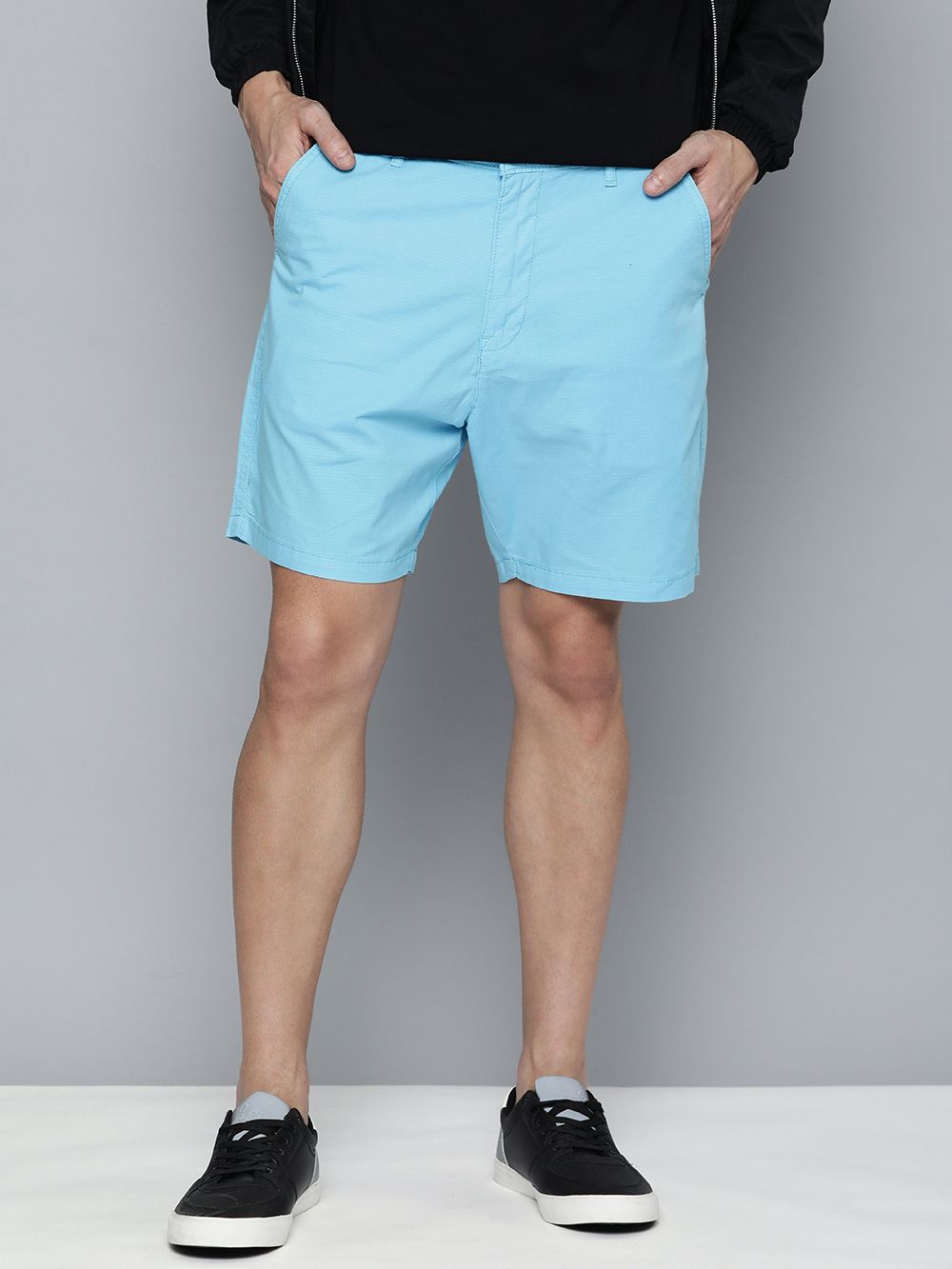Levis Men Blue Solid Chino Shorts