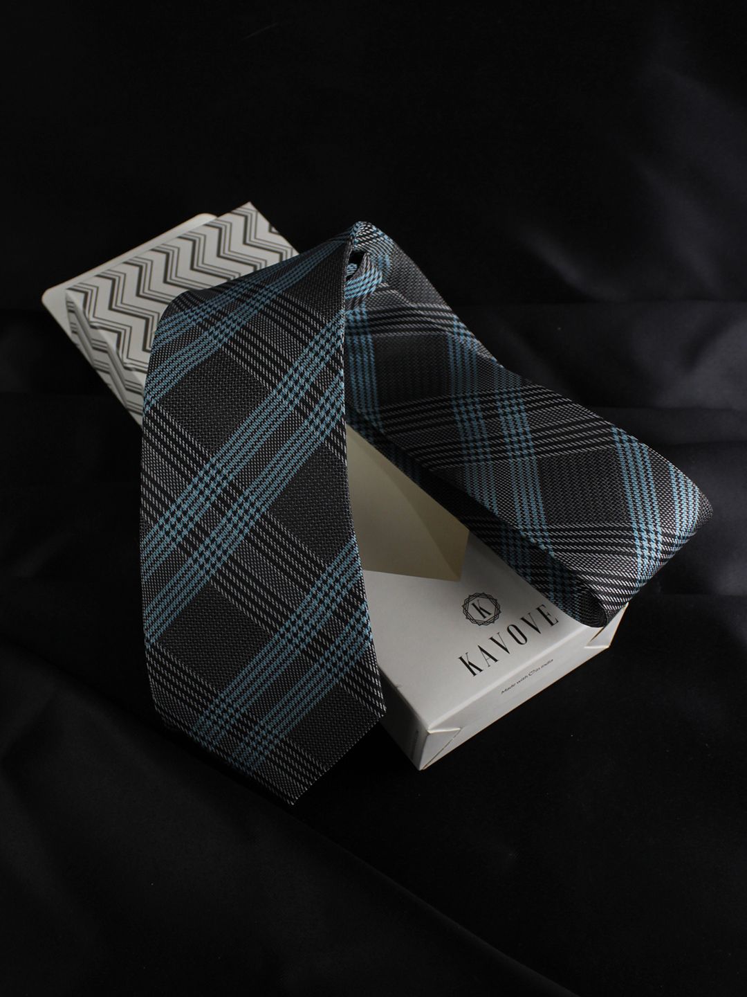 kavove KOVOVE Men Grey & Blue Checkered Pocket Square-picture-40
