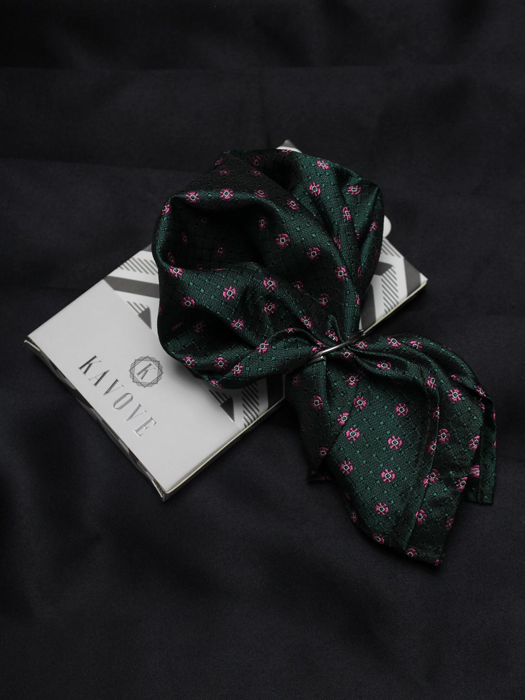 KOVOVE Men Green & Pink Printed Pocket Square-image-39