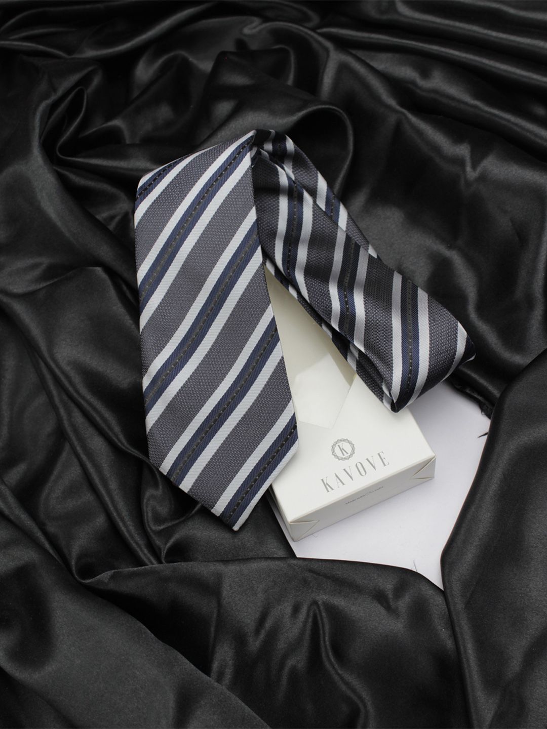 kavove KOVOVE Men Grey & Navy Blue Striped Broad Tie-picture-25