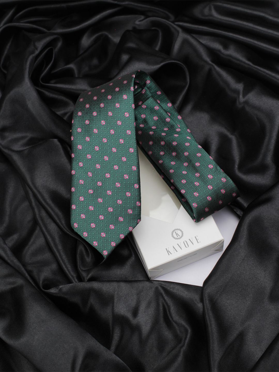 kavove KOVOVE Men Green & Pink Printed Broad Tie-picture-16