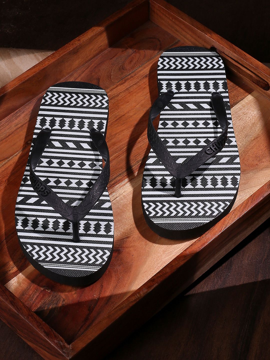 CHUPPS Men Kaleen Kharad Black & White Printed Natural Rubber Sustainable Thong Flip-Flops-picture-18